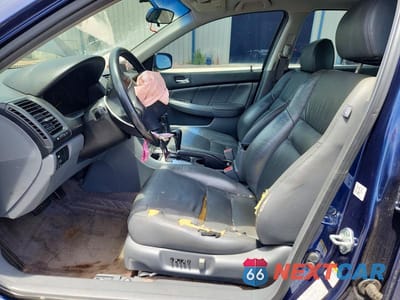 Zdjęcie 7 z 12 samochodu: 2003 HONDA ACCORD EX VIN:JHMCM56683C035851 - miniatura