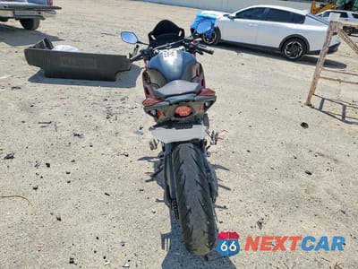 Czwarte zdjęcie samochodu z boku: 2024 HONDA CBR500 RA VIN:MLHPC7050R5000409 - miniatura