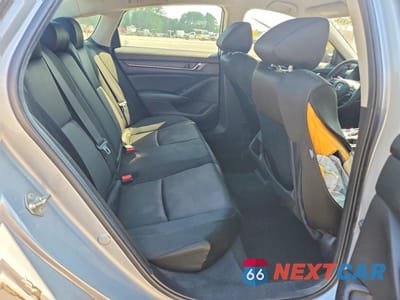 Zdjęcie 10 z 12 samochodu: 2019 HONDA ACCORD LX VIN:1HGCV1F18KA136413 - miniatura