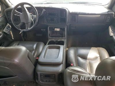 Zdjęcie 8 z 12 samochodu: 2004 CHEVROLET SILVERADO K2500 HEAVY DUTY VIN:1GCHK232X4F191158 - miniatura