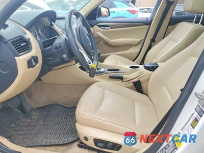 Zdjęcie 7 z 13 samochodu: 2014 BMW X1 XDRIVE28I VIN:WBAVL1C50EVY20659 - miniatura