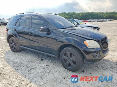 Czwarte zdjęcie samochodu z boku: 2010 MERCEDES-BENZ ML 350 BLUETEC VIN:4JGBB2FB5AA547411 - miniatura