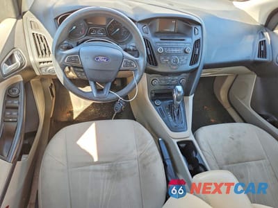 Zdjęcie 8 z 12 samochodu: 2015 FORD FOCUS SE VIN:1FADP3F2XFL263276 - miniatura