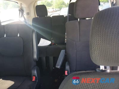 Zdjęcie 10 z 13 samochodu: 2012 DODGE GRAND CARAVAN SE VIN:2C4RDGBG3CR324603 - miniatura