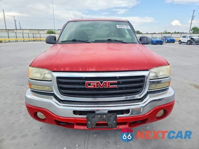 Piąte zdjęcie samochodu w środku: 2004 GMC NEW SIERRA C1500 VIN:2GTEC19V841419273 - miniatura