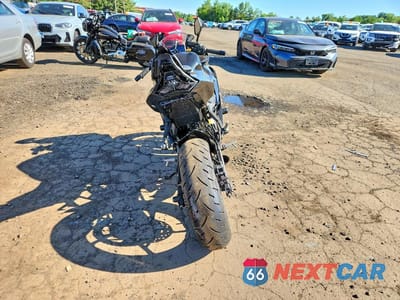 Czwarte zdjęcie samochodu z boku: 2025 KAWASAKI ZX400 P VIN:ML5ZXCP18SDA39169 - miniatura