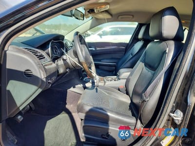 Zdjęcie 7 z 13 samochodu: 2018 CHRYSLER 300 LIMITED VIN:2C3CCAEG1JH136946 - miniatura
