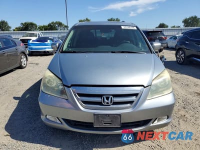 Piąte zdjęcie samochodu w środku: 2006 HONDA ODYSSEY TOURING VIN:5FNRL38866B033833 - miniatura
