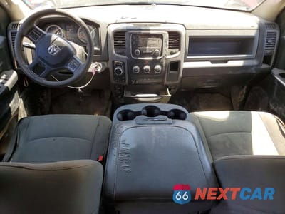 Zdjęcie 8 z 12 samochodu: 2019 RAM 1500 CLASSIC TRADESMAN VIN:1C6RR7KM7KS724871 - miniatura