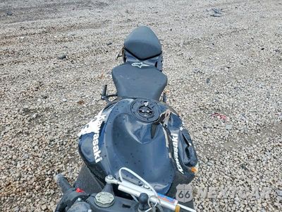 Piąte zdjęcie samochodu w środku: 2011 KAWASAKI ZX600 R VIN:JKAZX4R13BA028002 - miniatura