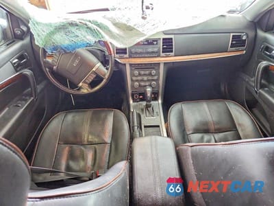 Zdjęcie 8 z 12 samochodu: 2012 LINCOLN MKZ VIN:3LNHL2JC5CR810870 - miniatura