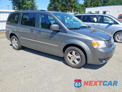 Czwarte zdjęcie samochodu z boku: 2010 DODGE GRAND CARAVAN SXT VIN:2D4RN5D12AR467147 - miniatura