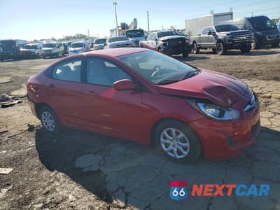 Czwarte zdjęcie samochodu z boku: 2014 HYUNDAI ACCENT GLS VIN:KMHCT4AEXEU777223 - miniatura