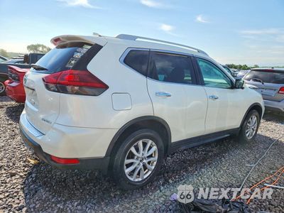 Trzecie zdjęcie samochodu z tyłu: 2018 NISSAN ROGUE SV VIN:5N1AT2MV2JC791303 - miniatura
