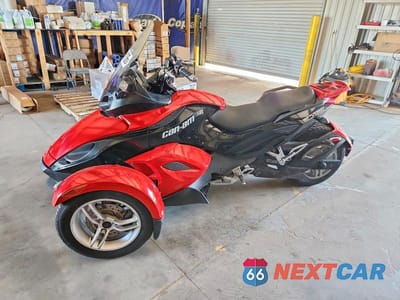 Trzecie zdjęcie samochodu z tyłu: 2009 CAN-AM SPYDER ROADSTER RS VIN:2BXJAXA139V002885 - miniatura