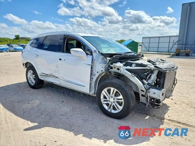 Czwarte zdjęcie samochodu z boku: 2020 BUICK ENCLAVE ESSENCE VIN:5GAERBKW8LJ124753 - miniatura
