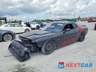 2015 DODGE CHALLENGER SXT PLUS 2C3CDZBT7FH909150 - główne zdjęcie licytacji z USA - miniatura