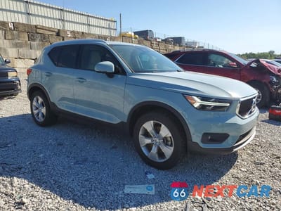 Czwarte zdjęcie samochodu z boku: 2019 VOLVO XC40 T5 MOMENTUM VIN:YV4162UK0K2144873 - miniatura