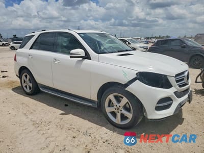 Czwarte zdjęcie samochodu z boku: 2018 MERCEDES-BENZ GLE 350 VIN:4JGDA5JB6JB042959 - miniatura