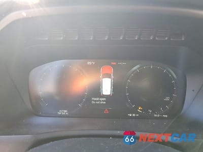Zdjęcie 9 z 13 samochodu: 2016 VOLVO XC90 T6 VIN:YV4A22PK4G1021419 - miniatura