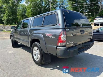 Drugie zdjęcie samochodu z przodu: 2010 TOYOTA TACOMA DOUBLE CAB VIN:5TELU4EN4AZ695193 - miniatura