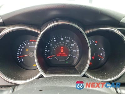 Zdjęcie 9 z 13 samochodu: 2013 KIA OPTIMA LX VIN:5XXGM4A79DG209022 - miniatura