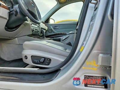 Zdjęcie 12 z 13 samochodu: 2011 BMW 328 I VIN:WBAPH7C56BE682473 - miniatura