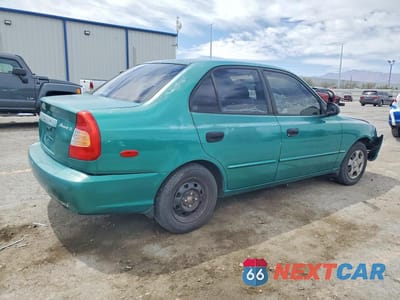 Trzecie zdjęcie samochodu z tyłu: 2001 HYUNDAI ACCENT GL VIN:KMHCG45C81U178604 - miniatura