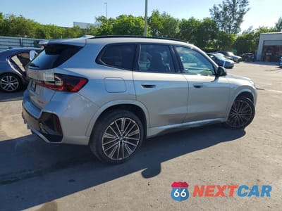 Trzecie zdjęcie samochodu z tyłu: 2025 BMW X1 XDRIVE28I VIN:WBX73EF00S5316937 - miniatura