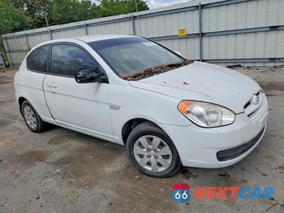 Czwarte zdjęcie samochodu z boku: 2011 HYUNDAI ACCENT GL VIN:KMHCM3AC1BU186571 - miniatura
