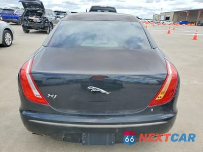 Zdjęcie 6 z 12 samochodu: 2011 JAGUAR XJ VIN:SAJWA1CB3BLV07424 - miniatura