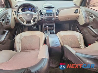 Zdjęcie 8 z 13 samochodu: 2012 HYUNDAI TUCSON GLS VIN:KM8JU3AC6CU360739 - miniatura