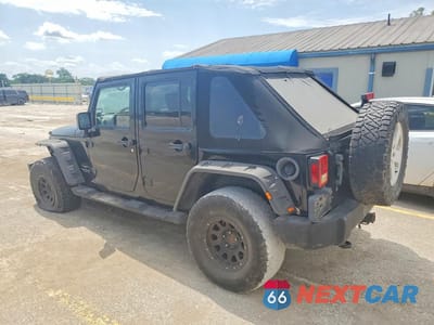 Drugie zdjęcie samochodu z przodu: 2010 JEEP WRANGLER UNLIMITED SAHARA VIN:1J4HA5H13AL198349 - miniatura