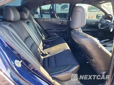 Zdjęcie 10 z 12 samochodu: 2016 HONDA ACCORD SPORT VIN:1HGCR2F52GA042371 - miniatura