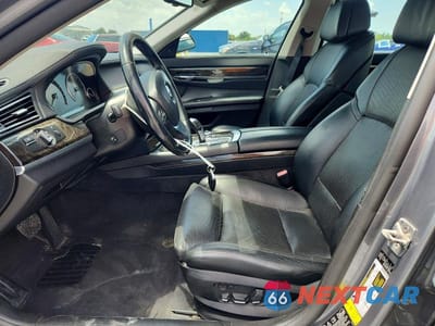 Zdjęcie 7 z 12 samochodu: 2012 BMW 750 LXI VIN:WBAKC8C55CC437756 - miniatura