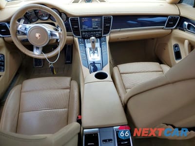 Zdjęcie 8 z 13 samochodu: 2016 PORSCHE PANAMERA 2 VIN:WP0AA2A76GL007424 - miniatura