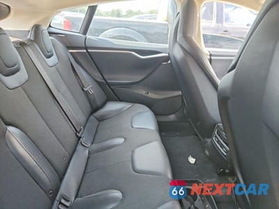Zdjęcie 10 z 12 samochodu: 2013 TESLA MODEL S VIN:5YJSA1CG9DFP07786 - miniatura