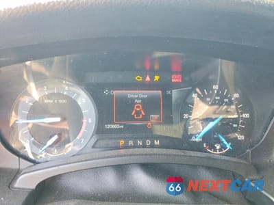 Zdjęcie 9 z 13 samochodu: 2017 FORD EXPEDITION XLT VIN:1FMJU1HT9HEA59023 - miniatura