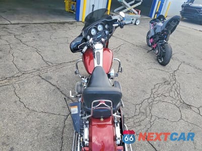 Zdjęcie 6 z 8 samochodu: 2009 HARLEY-DAVIDSON FLHX VIN:1HD1KB4169Y693182 - miniatura