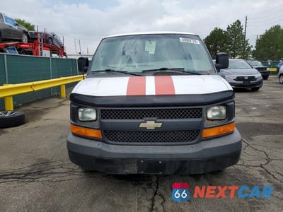Piąte zdjęcie samochodu w środku: 2014 CHEVROLET EXPRESS G1500 VIN:1GCSGAF40E1125666 - miniatura