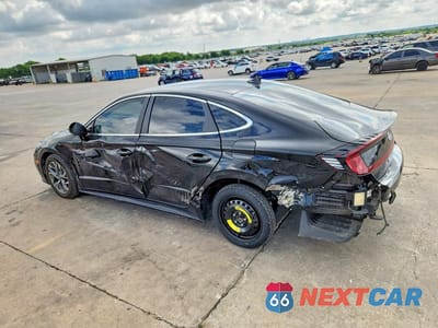 Drugie zdjęcie samochodu z przodu: 2023 HYUNDAI SONATA SEL VIN:KMHL64JA9PA256440 - miniatura