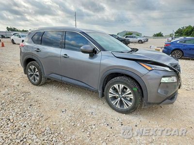Czwarte zdjęcie samochodu z boku: 2021 NISSAN ROGUE SV VIN:5N1AT3BA9MC754498 - miniatura