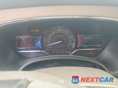 Zdjęcie 9 z 13 samochodu: 2015 LINCOLN NAVIGATOR VIN:5LMJJ2HT2FEJ04117 - miniatura