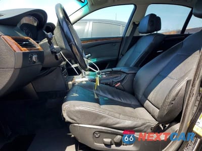Zdjęcie 7 z 12 samochodu: 2009 BMW 528 I VIN:WBANU53569C117699 - miniatura
