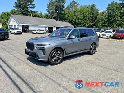 Drugie zdjęcie samochodu z przodu: 2023 BMW X7 XDRIVE40I VIN:5UX23EM00P9P15677 - miniatura