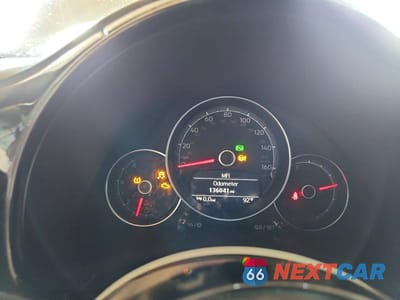 Zdjęcie 9 z 12 samochodu: 2017 VOLKSWAGEN BEETLE 1.8T VIN:3VWF17AT6HM629745 - miniatura