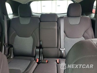 Zdjęcie 10 z 13 samochodu: 2014 JEEP CHEROKEE LATITUDE VIN:1C4PJMCB4EW315713 - miniatura