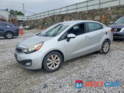 2013 KIA RIO EX KNADN4A32D6201529 - główne zdjęcie licytacji z USA - miniatura