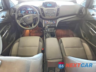 Zdjęcie 8 z 13 samochodu: 2018 FORD ESCAPE SE VIN:1FMCU0GD0JUB14158 - miniatura