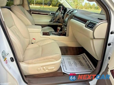 Piąte zdjęcie samochodu w środku: 2015 LEXUS GX 460 VIN:JTJBM7FX8F5111477 - miniatura